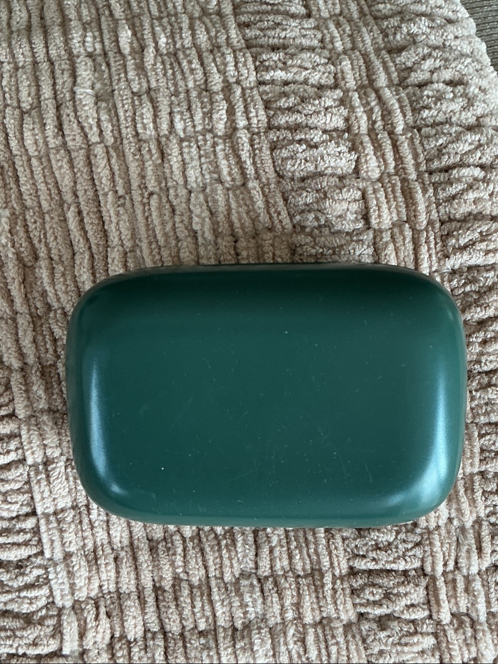 Green Protective Earbuds Charging Case - wireless sport earbud case